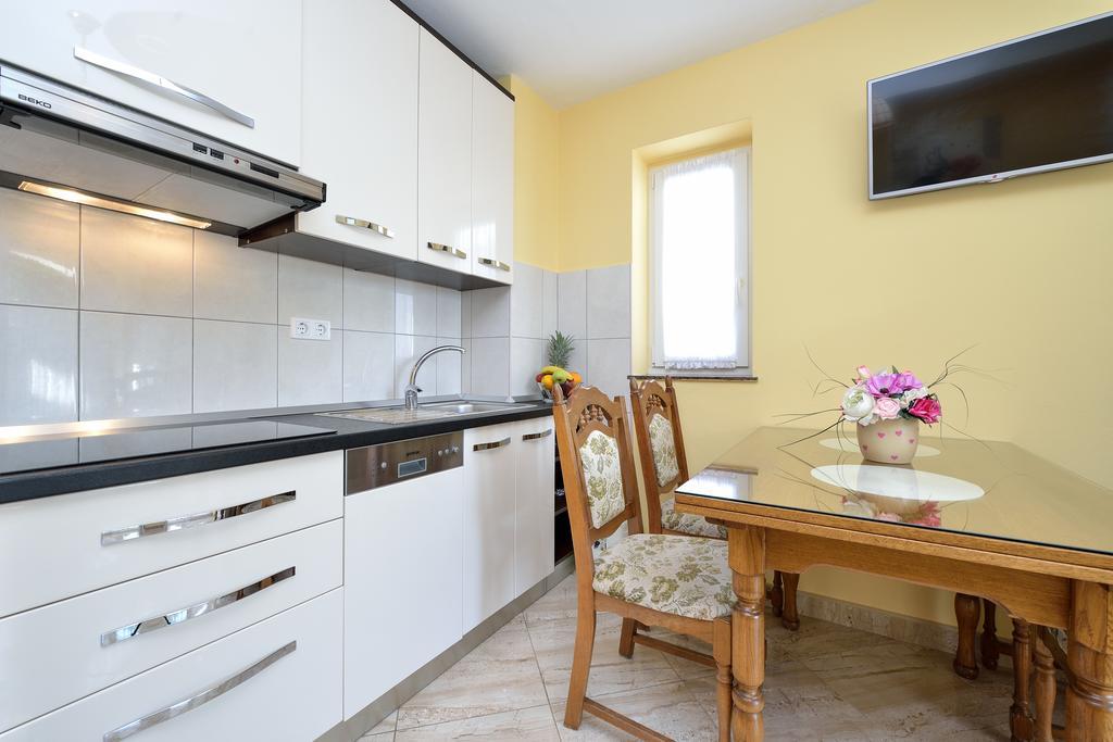 Villa Zdenka Pakoštane Εξωτερικό φωτογραφία