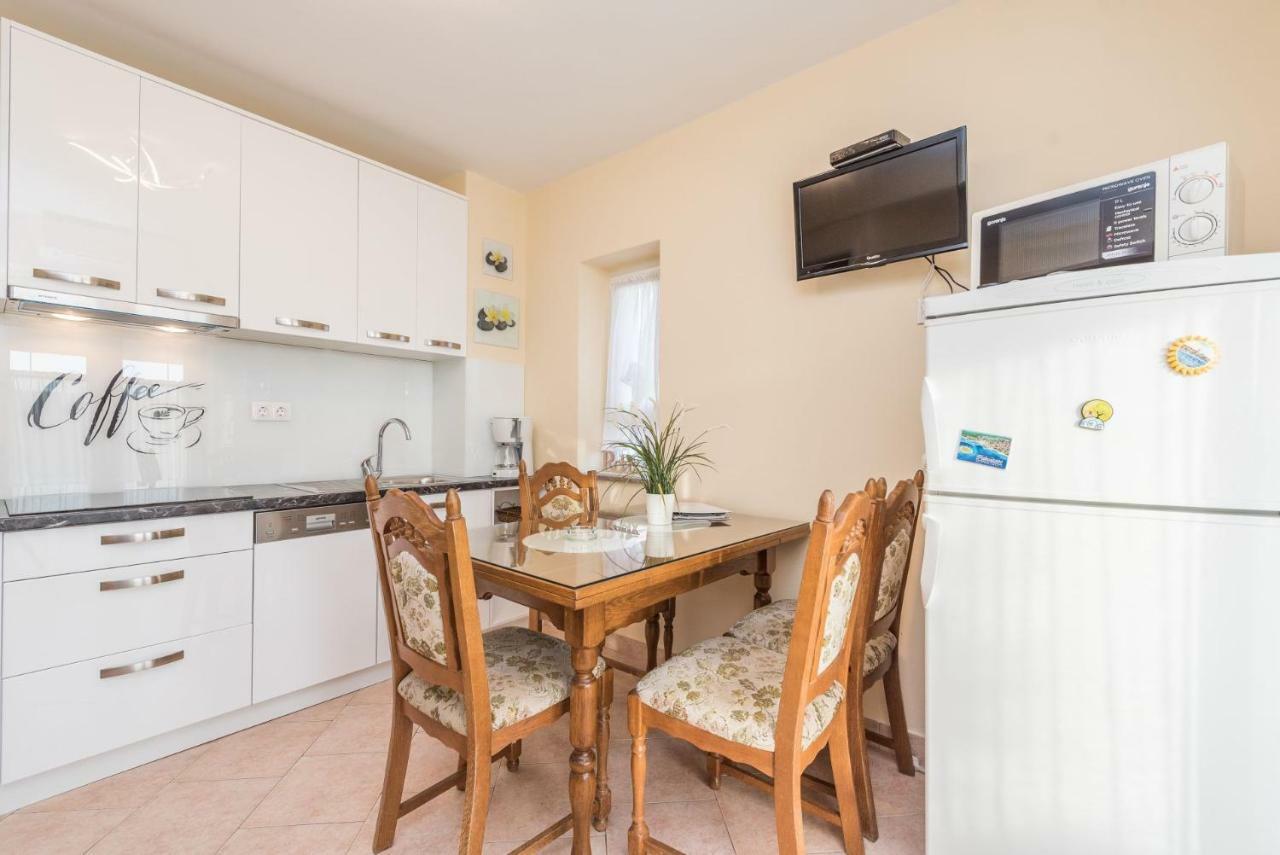 Villa Zdenka Pakoštane Εξωτερικό φωτογραφία